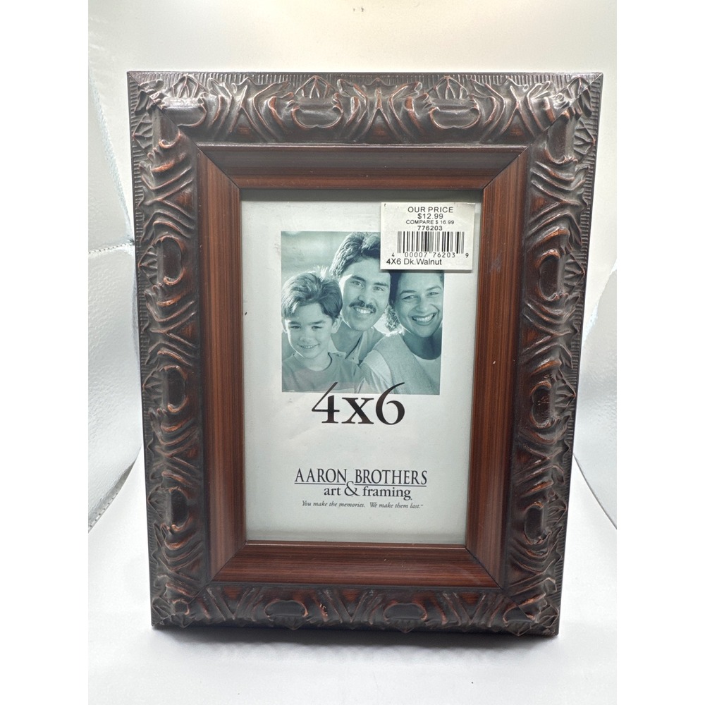 Aaron Brothers 4x6 Dark Walnut Ornate Scrolled Wood Photo Frame 776203